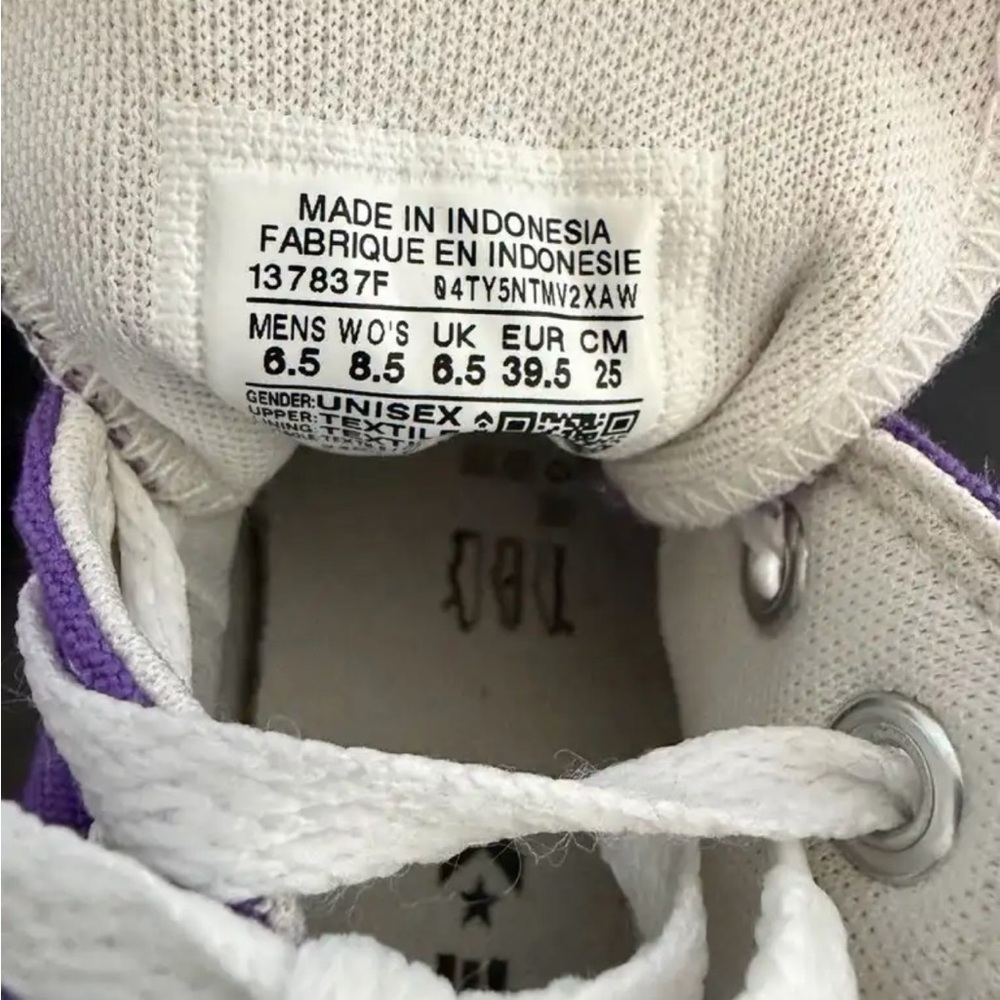 Women’s Purple Converse - Picture 3 of 3